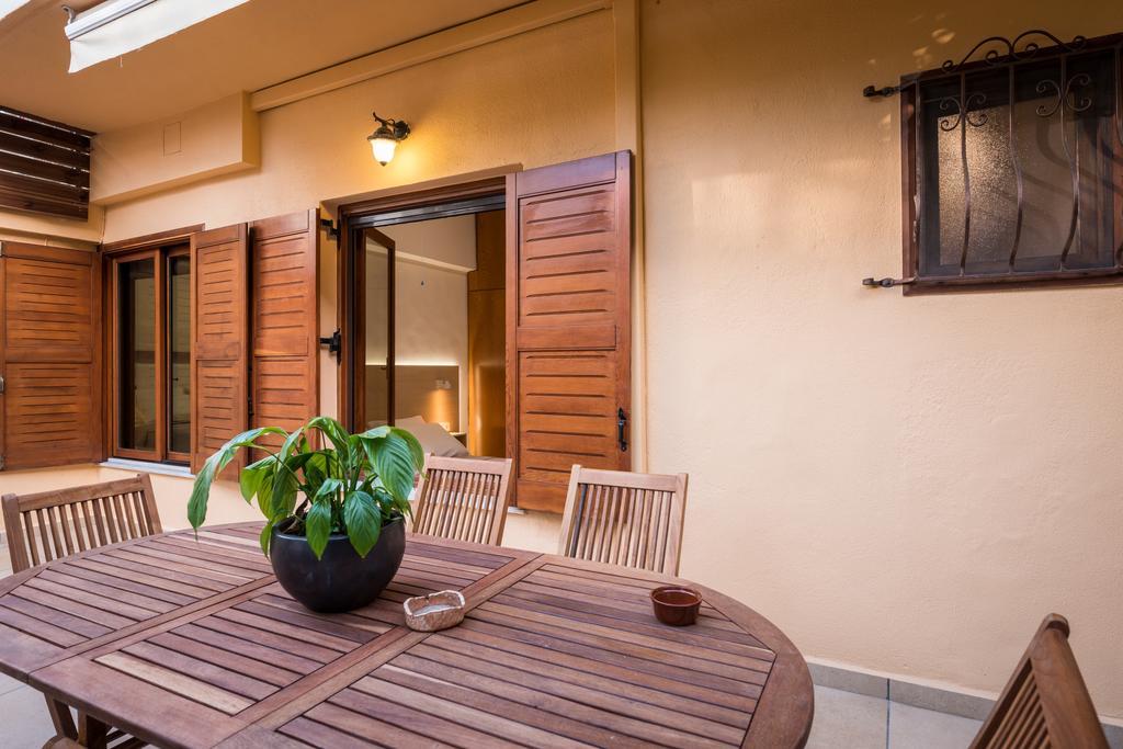 Meni'S Home Chania  Екстер'єр фото